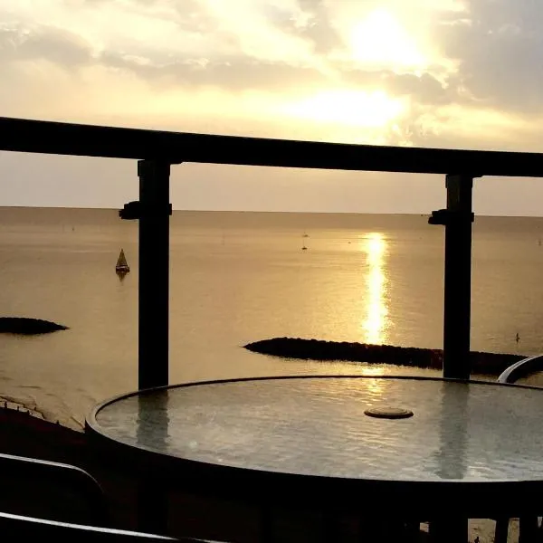 Raphael Apartments, hotel v destinaci Herzelia