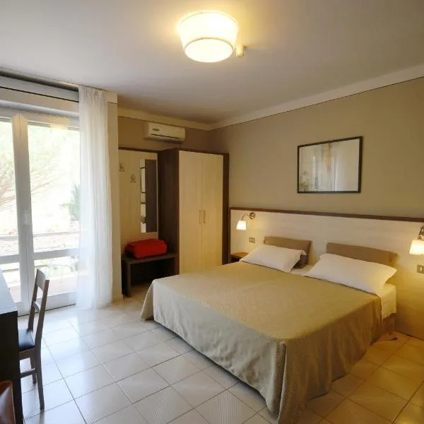 Hotel Primavera, hotel v destinácii Barberino di Val dʼElsa