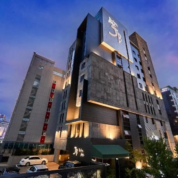 JB Design Hotel, hotel di Busan