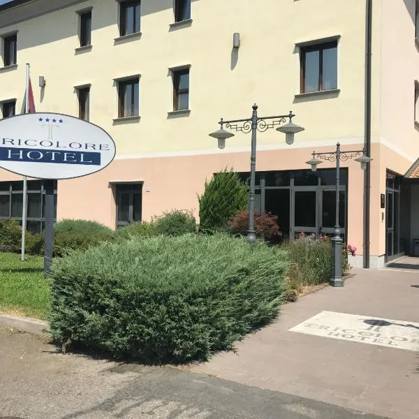 Tricolore Hotel, hotel in Gaida