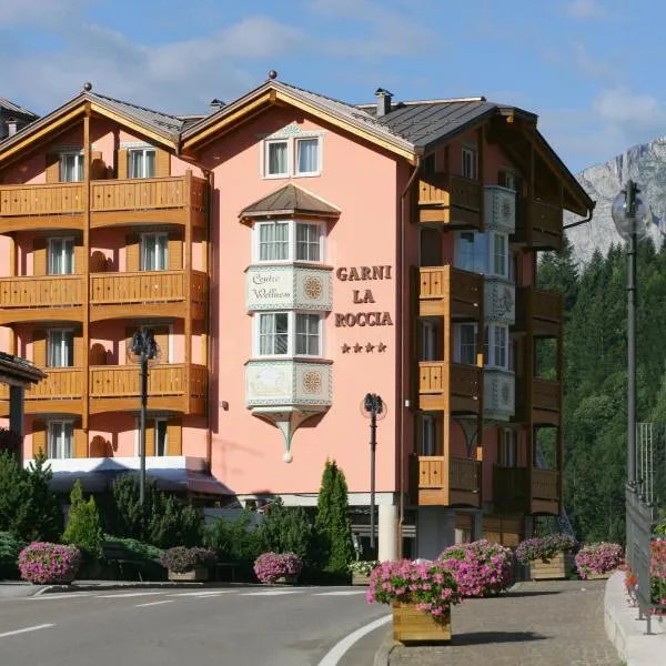 Hotel Garni La Roccia, hótel í Andalo