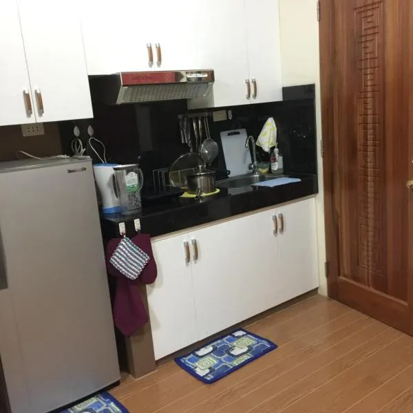 SD4 Studio Apartment, hotel a Calabayan