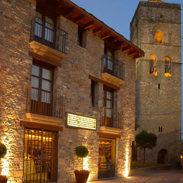 Apartamentos El Palacete de Ainsa, hotel v destinaci Aínsa