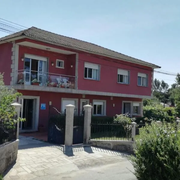 Pension Pilar, hotel v destinaci Sanxenxo