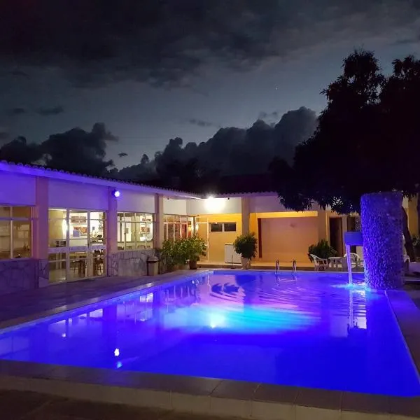 Hotel Brotas, hotel in Afogados da Ingàzeira