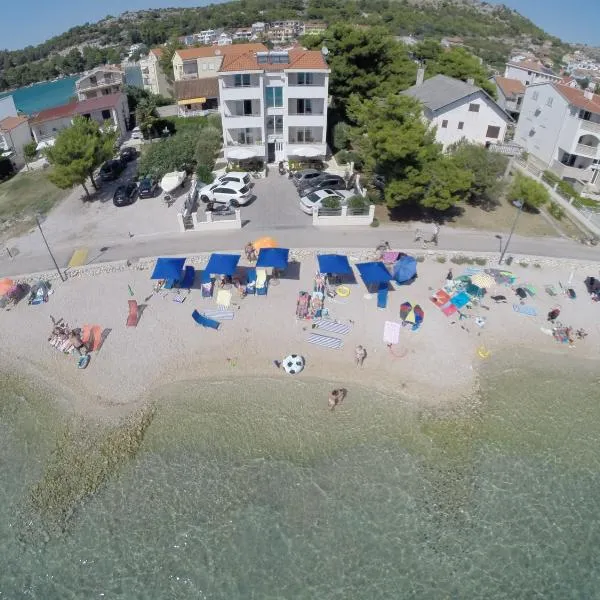Villa Koala Apartments, hotel v destinaci Zaboric