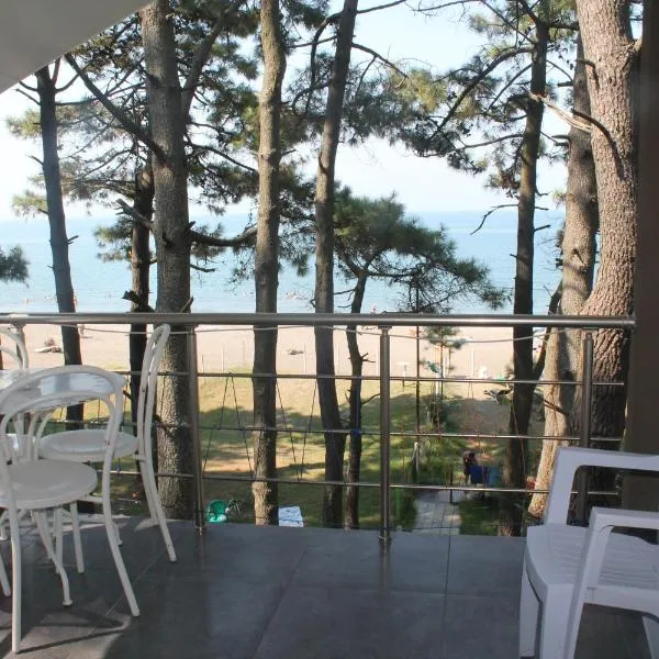 Mana-Mana, hotel v destinaci Grigoleti