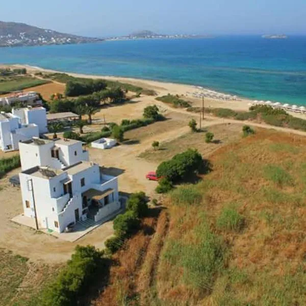 Nostos Plaka Beach, hotel en Plaka