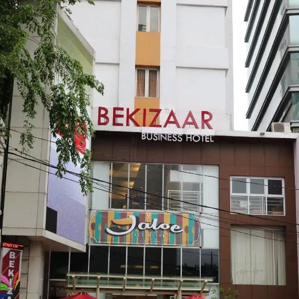 Bekizaar Hotel Surabaya, hotel v destinaci Surabaja