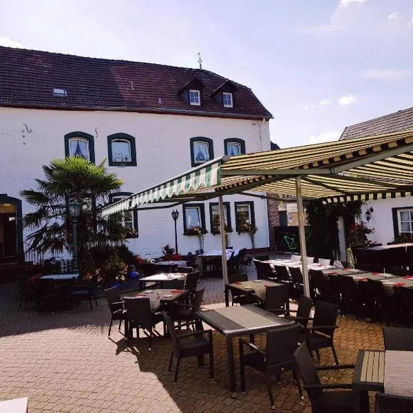 Hotel Restaurant Jägerhof, hotell i Düren - Eifel