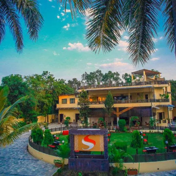 Hotel Saroj Sagar, hotel di Sāgar