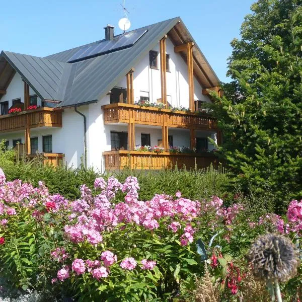 Hotel Bergblick, hotel in Warmensteinach
