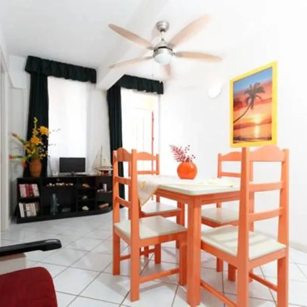 Holiday ApartHotel, hotel in Santa Maria