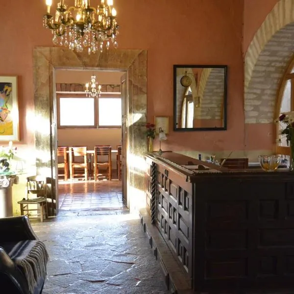 Hotel Amor y Paz, hotel v destinaci Real de Catorce
