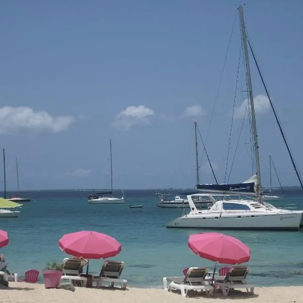 Studio Chic Saint-Martin โรงแรมในมาริโก