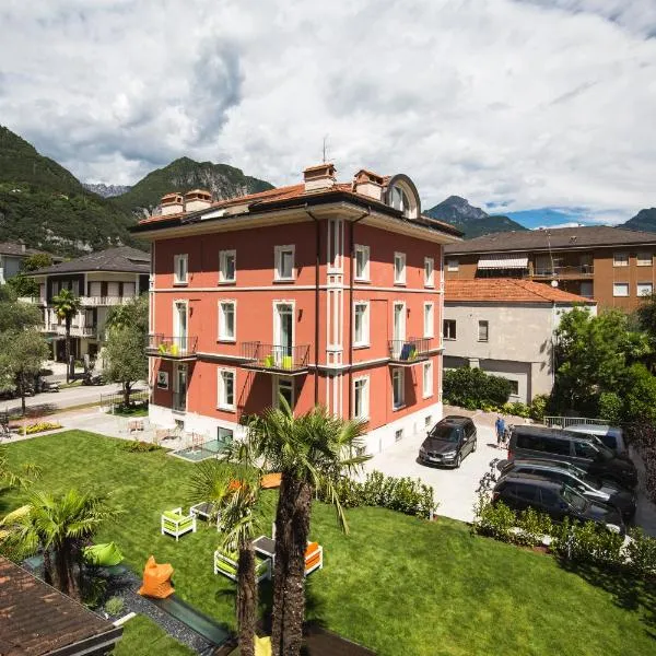 Holiday IV Gardan, hotell sihtkohas Riva del Garda