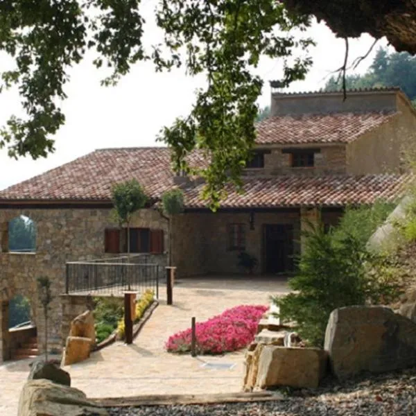 Turisme Rural Mas Isoles -ZONAS NO COMPARTIDAS-, hotel in Sant Quirze de Besora