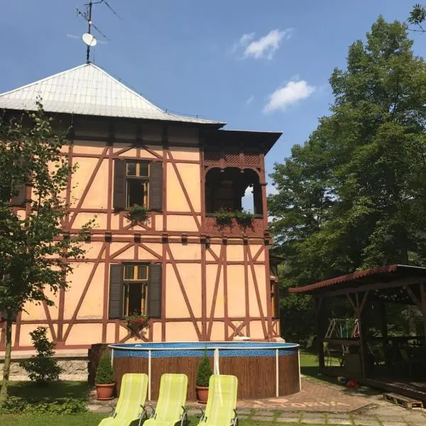 Penzión Astoria, hotel in Kraľovany