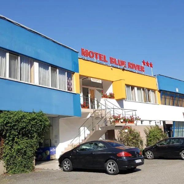 Motel Blue River Calimanesti, ξενοδοχείο σε Călimăneşti