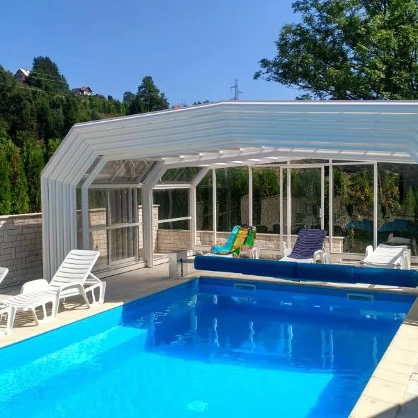 Pansion Bijela Ruža - a la carte, hotel v destinácii Ravna Gora