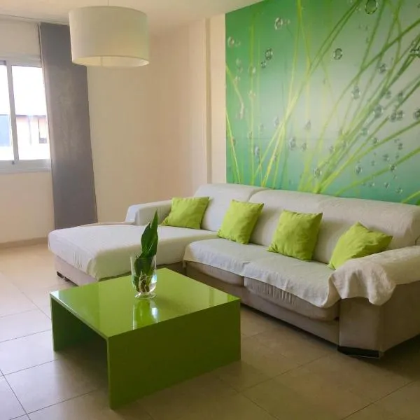 Apartamento Atlántico, hotel v destinaci Vecindario