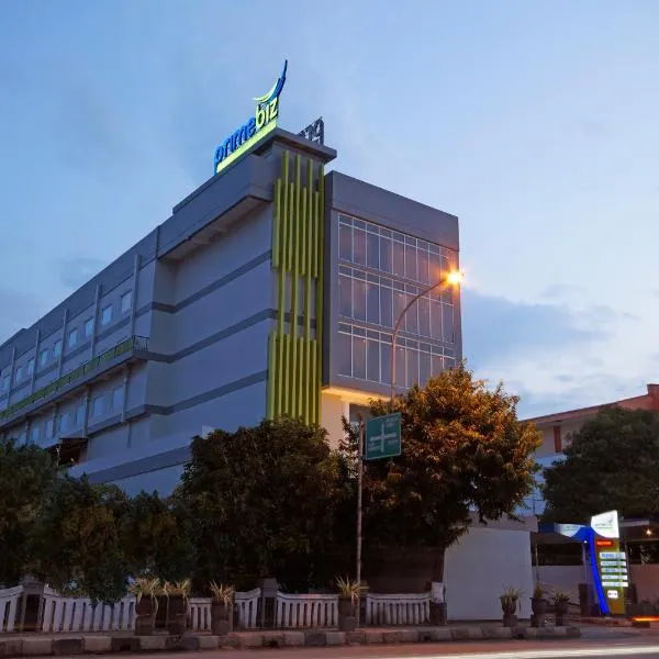 PrimeBiz Tegal, hotel i Tegal