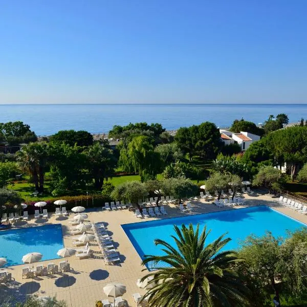 UNA HOTELS Naxos Beach Sicilia, hotel v destinácii Giardini Naxos