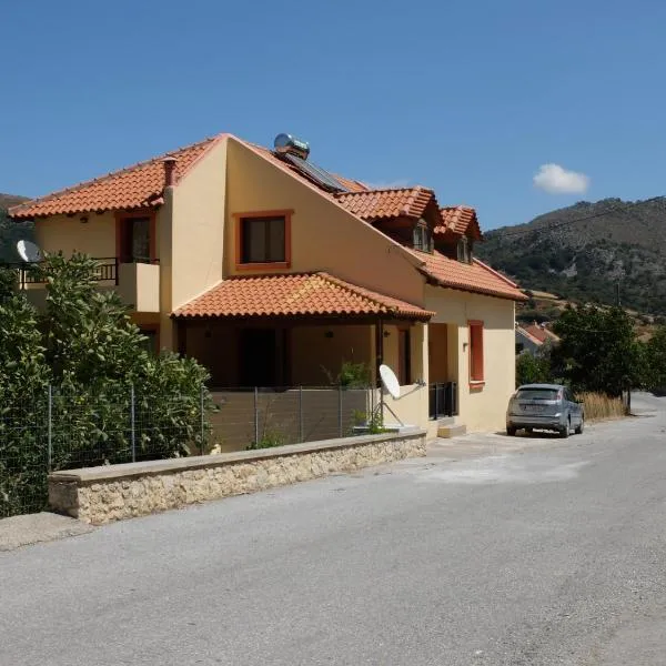 Marika's House, hotel in Alónai