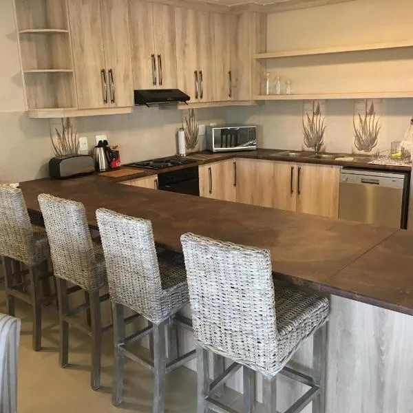 Sunset Heights, hotel in Langebaan