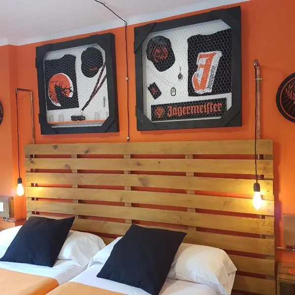 Barri Antic Hostel & Pub, hotel v destinaci Andorra la Vella