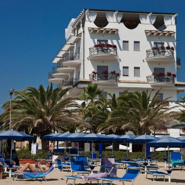 Sympathy Hotel, hotel u gradu Martinsikuro