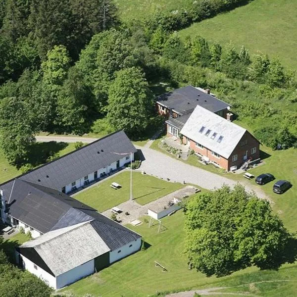 Lyngbjerggaard Ferieboliger - B&B, hotel v destinaci Fjerritslev
