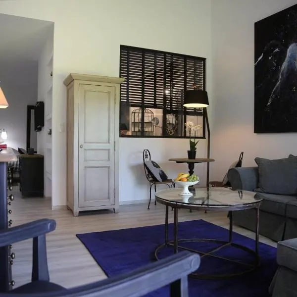 LA MAISON D INÈS and UGOLIN & SPA, hotel v destinaci Baccarat