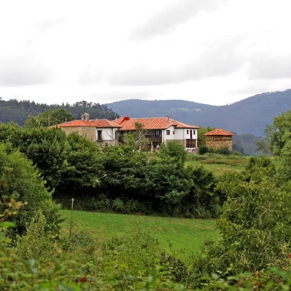 Hotel Casona Cuervo, hotel San Tirso de Candamóban