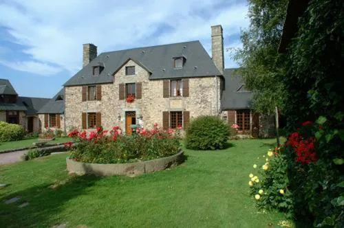 Logis Hôtel Restaurant Manoir De L'Acherie, hotel v destinácii Sainte-Cécile