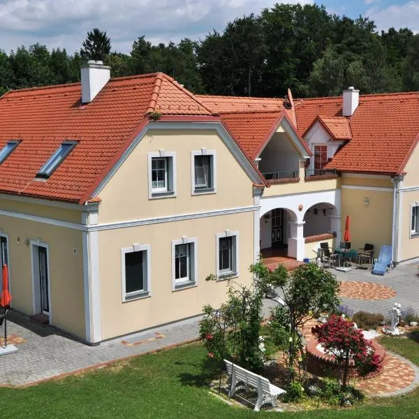Arkadenhof Flasch, hotel v destinaci Wörterberg