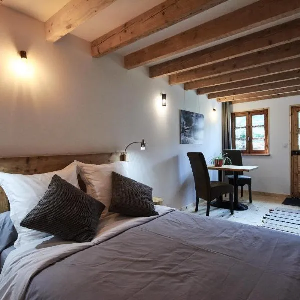 La Foyère, hotel in Aime La Plagne