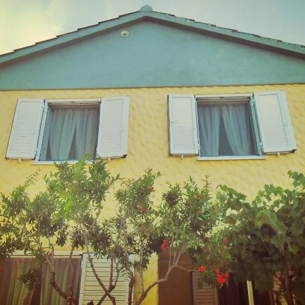 Apartmani Mersol Nin, hotel in Nin