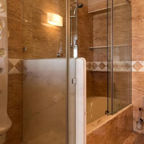 Cortea I y II, hotel v destinaci Añézcar
