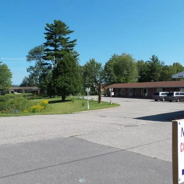 Franklin Motel, Tent & Trailer Park, готель у місті Норт-Бей