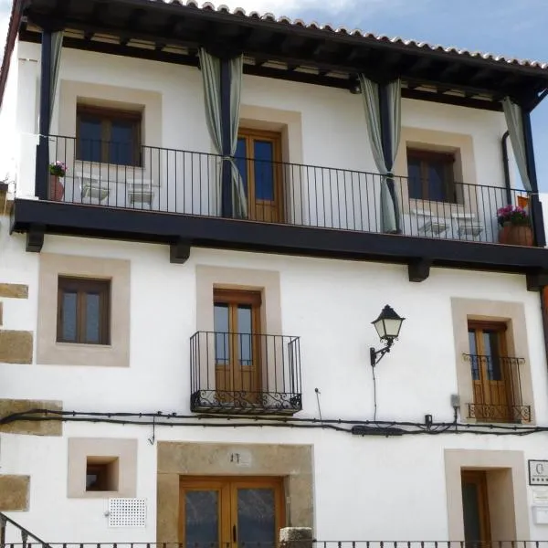 Viesnīca Apartamentos Rurales Entre Fuentes pilsētā Aldeanueva de la Vera