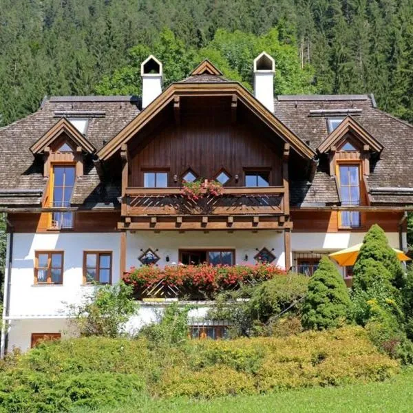 Landhaus Sonneck, hotel v destinaci Weissensee