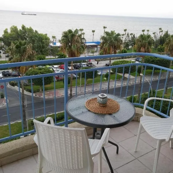 Sea Front & City Center, Amazing Sea View, hotel in Limassol
