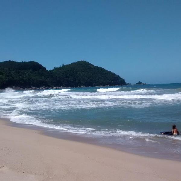Ubatuba Surf Suites
