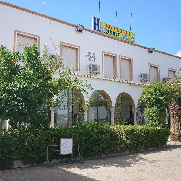 Hostal Restaurante Rufino, hotel in Berlanga