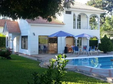 Casa chalet carmen de apicala, hotel a Carmen de Apicalá