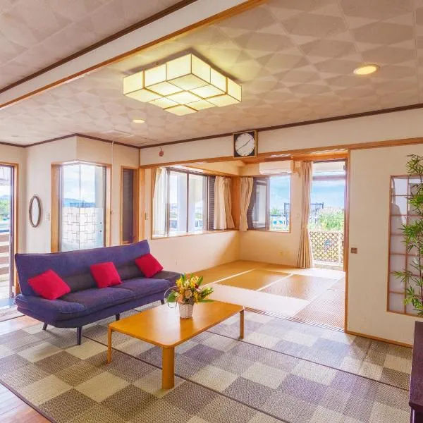 Kariyushi Condominium Resort Sea Side House, hotel v destinaci Nago