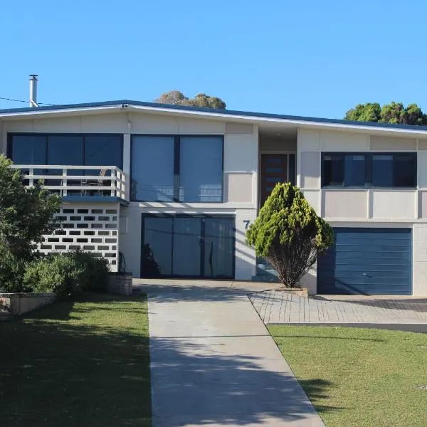 Gabbadah Beach House, hotel in Woodridge