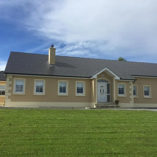 Lakeview House, hotel in Fenagh