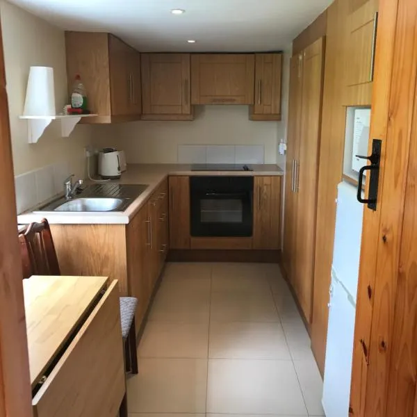 High Road Cottage โรงแรมในDooagh